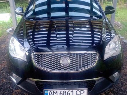 Черный Cанг Йонг Корандо, объемом двигателя 2 л и пробегом 180 тыс. км за 8100 $, фото 1 на Automoto.ua