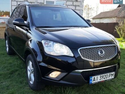 Cанг Йонг Korando 2013 у Обухове на Automoto.ua Чорний Cанг Йонг Korando, об'ємом двигуна 2 л та пробігом 109 тис. км за 9900 $, фото 1 на Automoto.ua