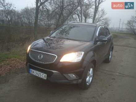Чорний Cанг Йонг Korando, об'ємом двигуна 2 л та пробігом 316 тис. км за 8800 $, фото 1 на Automoto.ua