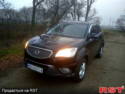 Черный Cанг Йонг Корандо, объемом двигателя 2 л и пробегом 316 тыс. км за 8800 $, фото 1 на Automoto.ua