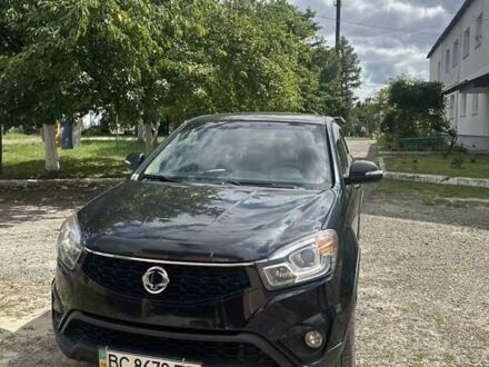 Cанг Йонг Korando 2014 у Пустомытах на Automoto.ua Чорний Cанг Йонг Korando, об'ємом двигуна 2 л та пробігом 171 тис. км за 8800 $, фото 1 на Automoto.ua