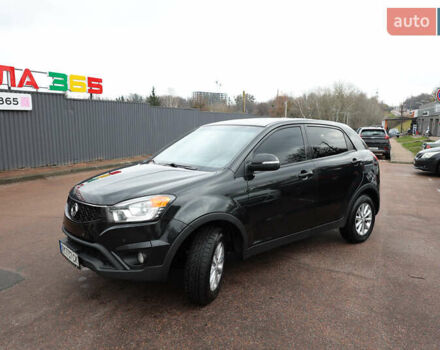 Черный Cанг Йонг Корандо, объемом двигателя 2 л и пробегом 263 тыс. км за 8600 $, фото 1 на Automoto.ua