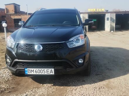 Cанг Йонг Korando 2014 у Ромнах на Automoto.ua Чорний Cанг Йонг Korando, об'ємом двигуна 2 л та пробігом 141 тис. км за 10000 $, фото 1 на Automoto.ua