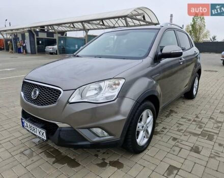 Коричневий Cанг Йонг Korando, об'ємом двигуна 2 л та пробігом 99 тис. км за 8900 $, фото 6 на Automoto.ua