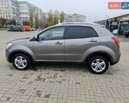 Коричневий Cанг Йонг Korando, об'ємом двигуна 2 л та пробігом 99 тис. км за 8900 $, фото 4 на Automoto.ua