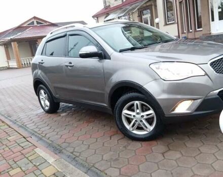 Коричневий Cанг Йонг Korando, об'ємом двигуна 2 л та пробігом 296 тис. км за 8400 $, фото 14 на Automoto.ua