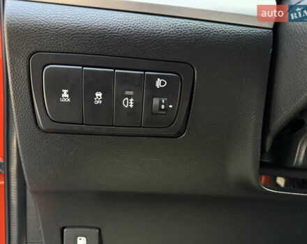 Красный Cанг Йонг Корандо, объемом двигателя 2 л и пробегом 278 тыс. км за 7500 $, фото 20 на Automoto.ua