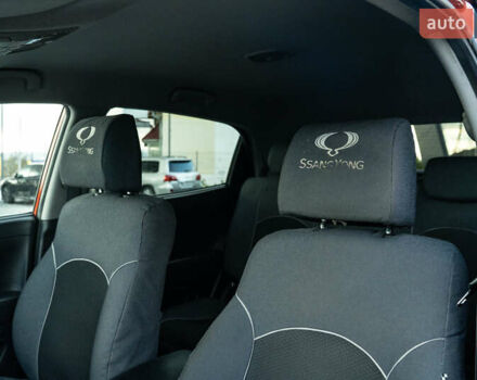 Красный Cанг Йонг Корандо, объемом двигателя 2 л и пробегом 166 тыс. км за 8900 $, фото 29 на Automoto.ua