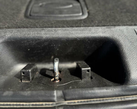 Красный Cанг Йонг Корандо, объемом двигателя 2 л и пробегом 278 тыс. км за 7500 $, фото 30 на Automoto.ua