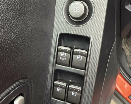 Червоний Cанг Йонг Korando, об'ємом двигуна 2 л та пробігом 107 тис. км за 9300 $, фото 10 на Automoto.ua