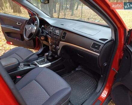 Cанг Йонг Korando 2012 у Житомирі на Automoto.ua Червоний Cанг Йонг Korando, об'ємом двигуна 2 л та пробігом 227 тис. км за 8000 $, фото 17 на Automoto.ua