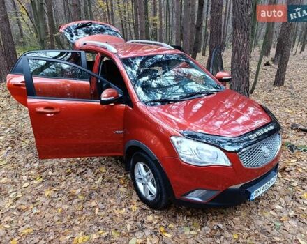 Cанг Йонг Korando 2012 у Житомирі на Automoto.ua Червоний Cанг Йонг Korando, об'ємом двигуна 2 л та пробігом 227 тис. км за 8000 $, фото 31 на Automoto.ua