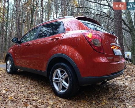 Cанг Йонг Korando 2012 у Житомирі на Automoto.ua Червоний Cанг Йонг Korando, об'ємом двигуна 2 л та пробігом 227 тис. км за 8000 $, фото 4 на Automoto.ua