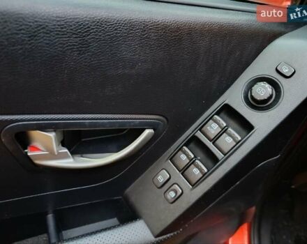 Cанг Йонг Korando 2012 у Житомирі на Automoto.ua Червоний Cанг Йонг Korando, об'ємом двигуна 2 л та пробігом 227 тис. км за 8000 $, фото 14 на Automoto.ua