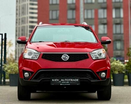 Красный Cанг Йонг Корандо, объемом двигателя 2 л и пробегом 215 тыс. км за 11800 $, фото 2 на Automoto.ua