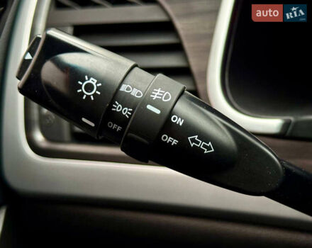 Красный Cанг Йонг Корандо, объемом двигателя 2 л и пробегом 215 тыс. км за 11800 $, фото 28 на Automoto.ua