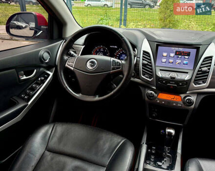 Красный Cанг Йонг Корандо, объемом двигателя 2 л и пробегом 215 тыс. км за 11800 $, фото 33 на Automoto.ua