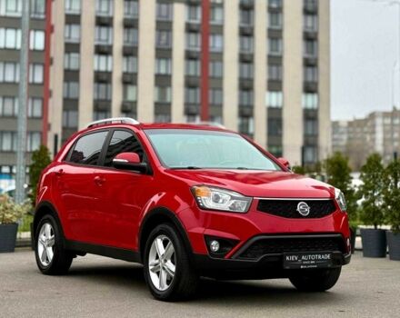 Красный Cанг Йонг Корандо, объемом двигателя 2 л и пробегом 215 тыс. км за 11800 $, фото 6 на Automoto.ua