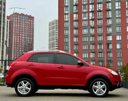 Красный Cанг Йонг Корандо, объемом двигателя 2 л и пробегом 215 тыс. км за 11800 $, фото 7 на Automoto.ua