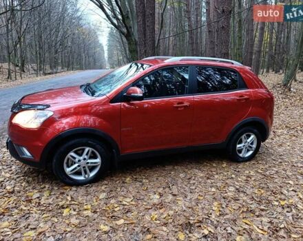 Cанг Йонг Korando 2012 у Житомирі на Automoto.ua Червоний Cанг Йонг Korando, об'ємом двигуна 2 л та пробігом 227 тис. км за 8000 $, фото 1 на Automoto.ua