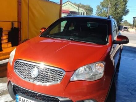 Червоний Cанг Йонг Korando, об'ємом двигуна 2 л та пробігом 227 тис. км за 7800 $, фото 1 на Automoto.ua