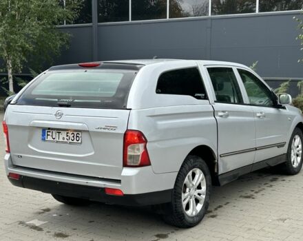 Сірий Cанг Йонг Korando, об'ємом двигуна 2 л та пробігом 82 тис. км за 4850 $, фото 4 на Automoto.ua