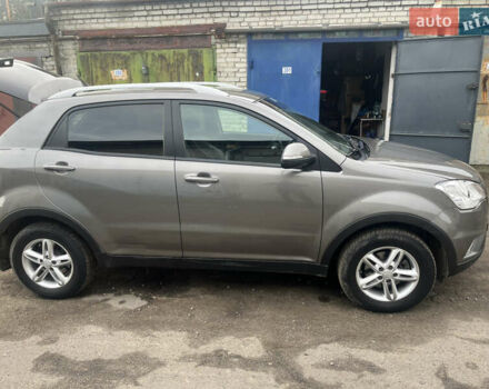 Сірий Cанг Йонг Korando, об'ємом двигуна 2 л та пробігом 80 тис. км за 10000 $, фото 2 на Automoto.ua