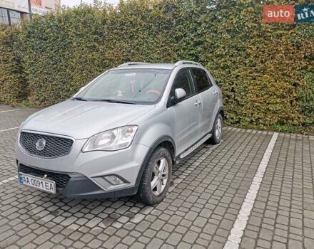 Сірий Cанг Йонг Korando, об'ємом двигуна 2 л та пробігом 153 тис. км за 8500 $, фото 7 на Automoto.ua