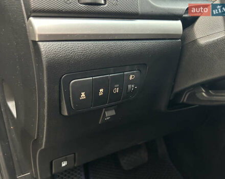 Сірий Cанг Йонг Korando, об'ємом двигуна 2 л та пробігом 171 тис. км за 9999 $, фото 20 на Automoto.ua