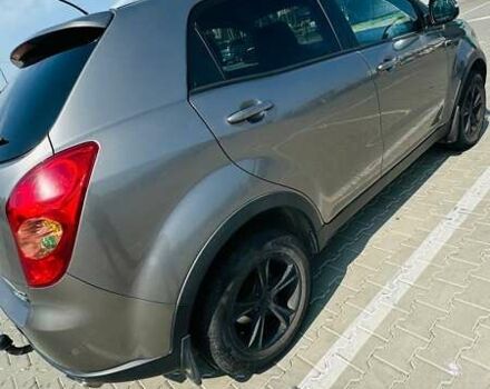 Серый Cанг Йонг Корандо, объемом двигателя 2 л и пробегом 208 тыс. км за 7500 $, фото 4 на Automoto.ua