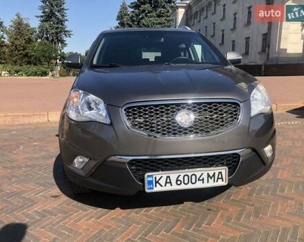Серый Cанг Йонг Корандо, объемом двигателя 2 л и пробегом 160 тыс. км за 8900 $, фото 5 на Automoto.ua