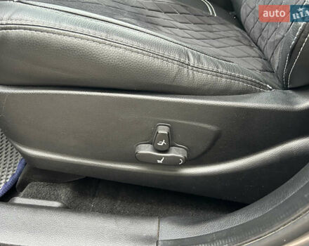 Сірий Cанг Йонг Korando, об'ємом двигуна 2 л та пробігом 171 тис. км за 9999 $, фото 18 на Automoto.ua