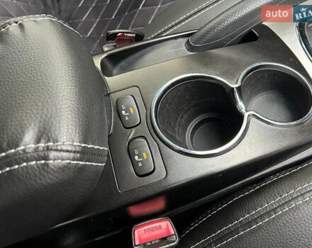 Сірий Cанг Йонг Korando, об'ємом двигуна 2 л та пробігом 171 тис. км за 9999 $, фото 26 на Automoto.ua