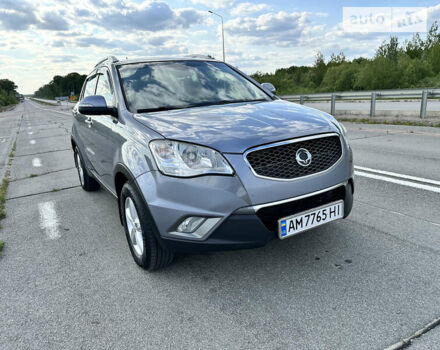 Сірий Cанг Йонг Korando, об'ємом двигуна 2 л та пробігом 152 тис. км за 8200 $, фото 5 на Automoto.ua