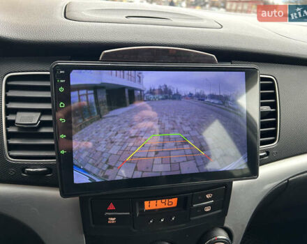 Сірий Cанг Йонг Korando, об'ємом двигуна 2 л та пробігом 171 тис. км за 9999 $, фото 29 на Automoto.ua