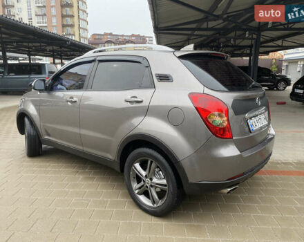 Серый Cанг Йонг Корандо, объемом двигателя 2 л и пробегом 219 тыс. км за 7250 $, фото 4 на Automoto.ua