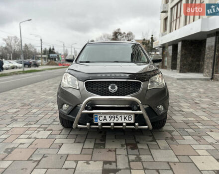 Сірий Cанг Йонг Korando, об'ємом двигуна 2 л та пробігом 171 тис. км за 9999 $, фото 11 на Automoto.ua