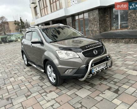 Сірий Cанг Йонг Korando, об'ємом двигуна 2 л та пробігом 171 тис. км за 9999 $, фото 10 на Automoto.ua