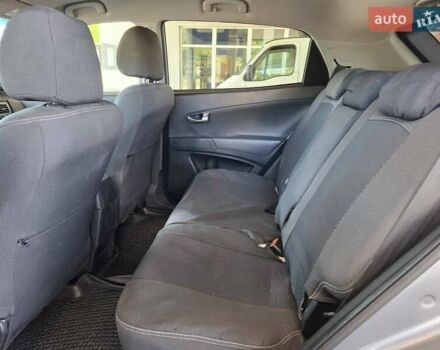 Сірий Cанг Йонг Korando, об'ємом двигуна 2 л та пробігом 180 тис. км за 9300 $, фото 15 на Automoto.ua