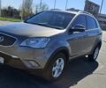 Сірий Cанг Йонг Korando, об'ємом двигуна 2 л та пробігом 206 тис. км за 7950 $, фото 2 на Automoto.ua