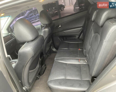 Серый Cанг Йонг Корандо, объемом двигателя 2 л и пробегом 219 тыс. км за 7250 $, фото 11 на Automoto.ua