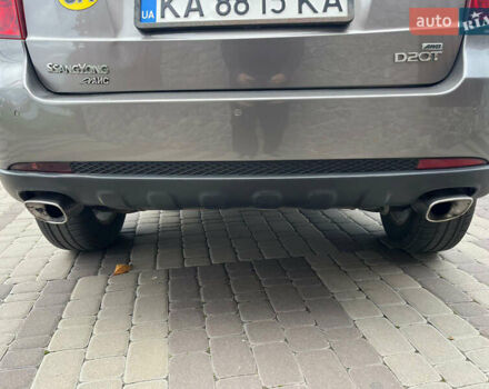 Серый Cанг Йонг Корандо, объемом двигателя 2 л и пробегом 168 тыс. км за 8700 $, фото 2 на Automoto.ua