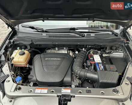 Сірий Cанг Йонг Korando, об'ємом двигуна 2 л та пробігом 171 тис. км за 9999 $, фото 30 на Automoto.ua