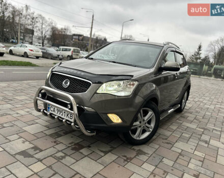 Сірий Cанг Йонг Korando, об'ємом двигуна 2 л та пробігом 171 тис. км за 9999 $, фото 12 на Automoto.ua