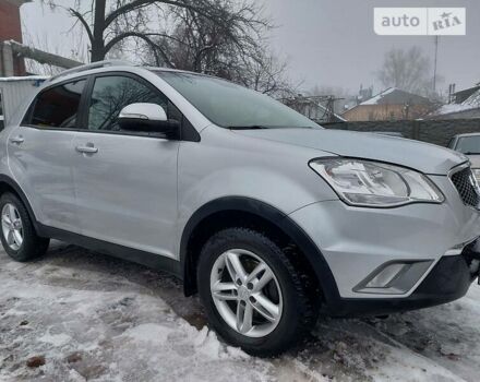 Сірий Cанг Йонг Korando, об'ємом двигуна 2 л та пробігом 185 тис. км за 9200 $, фото 3 на Automoto.ua