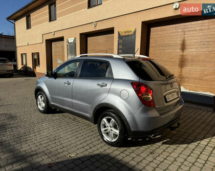 Серый Cанг Йонг Корандо, объемом двигателя 2 л и пробегом 163 тыс. км за 8000 $, фото 5 на Automoto.ua