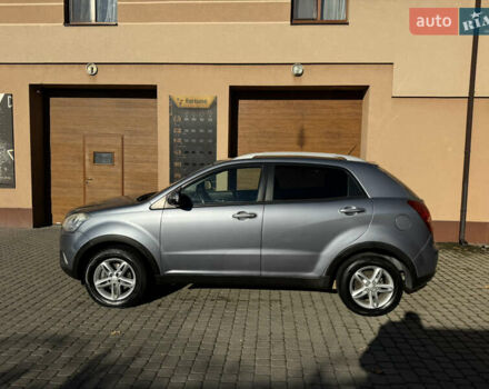 Серый Cанг Йонг Корандо, объемом двигателя 2 л и пробегом 163 тыс. км за 8000 $, фото 6 на Automoto.ua