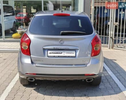 Сірий Cанг Йонг Korando, об'ємом двигуна 2 л та пробігом 182 тис. км за 8200 $, фото 10 на Automoto.ua