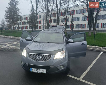 Серый Cанг Йонг Корандо, объемом двигателя 2 л и пробегом 144 тыс. км за 8000 $, фото 8 на Automoto.ua