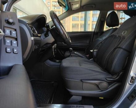 Сірий Cанг Йонг Korando, об'ємом двигуна 2 л та пробігом 182 тис. км за 8200 $, фото 19 на Automoto.ua